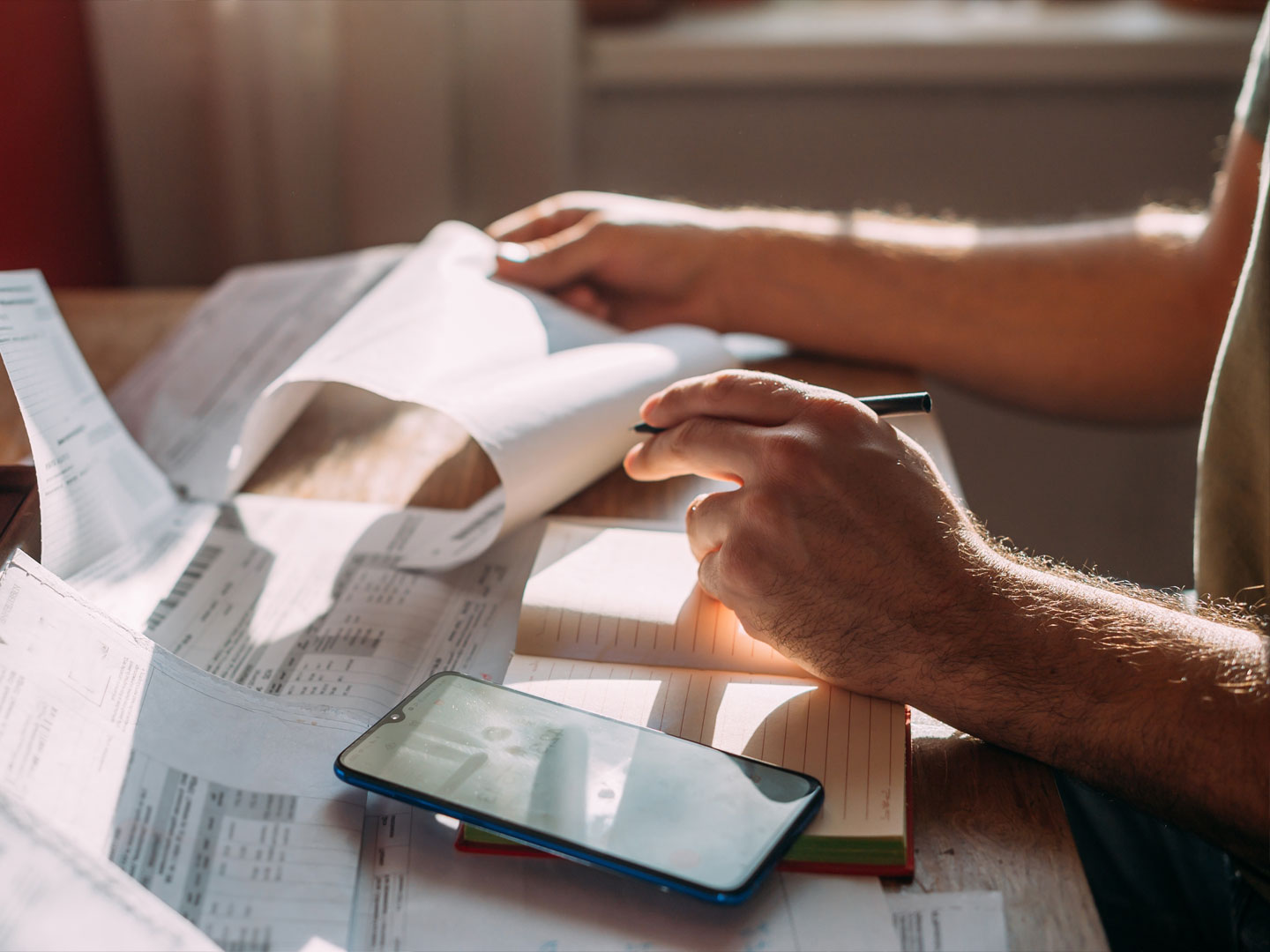 The Pros and Cons of Renting vs Buying